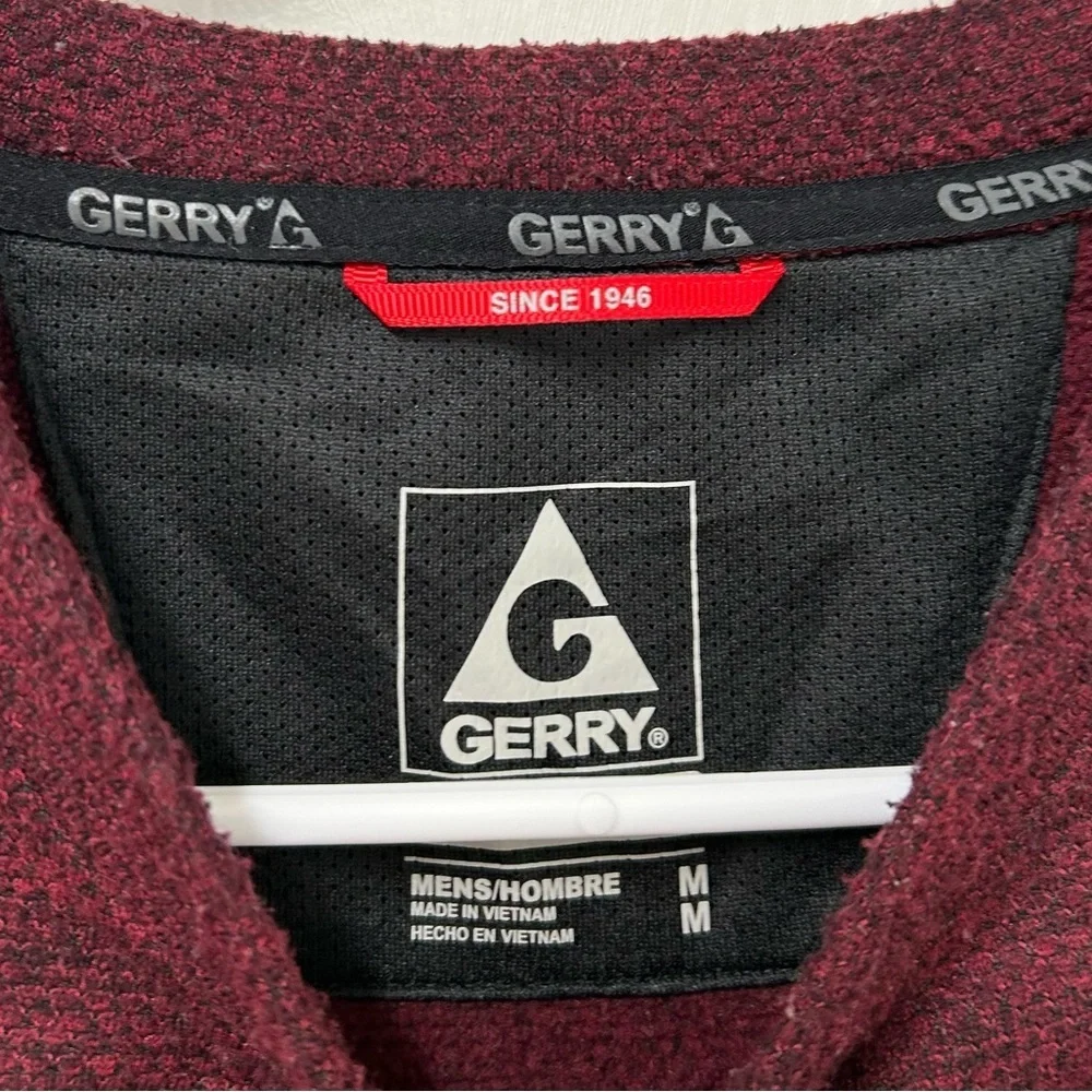 Gerry Men's Textured Crew Pullover Sweatshirt in burgundy, Size M